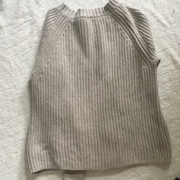 Grey Gap shakerlike sweater, size exsmall - Picture 6 of 6